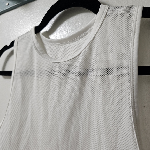 Mesh Nike Tank Top - Picture 6 of 6